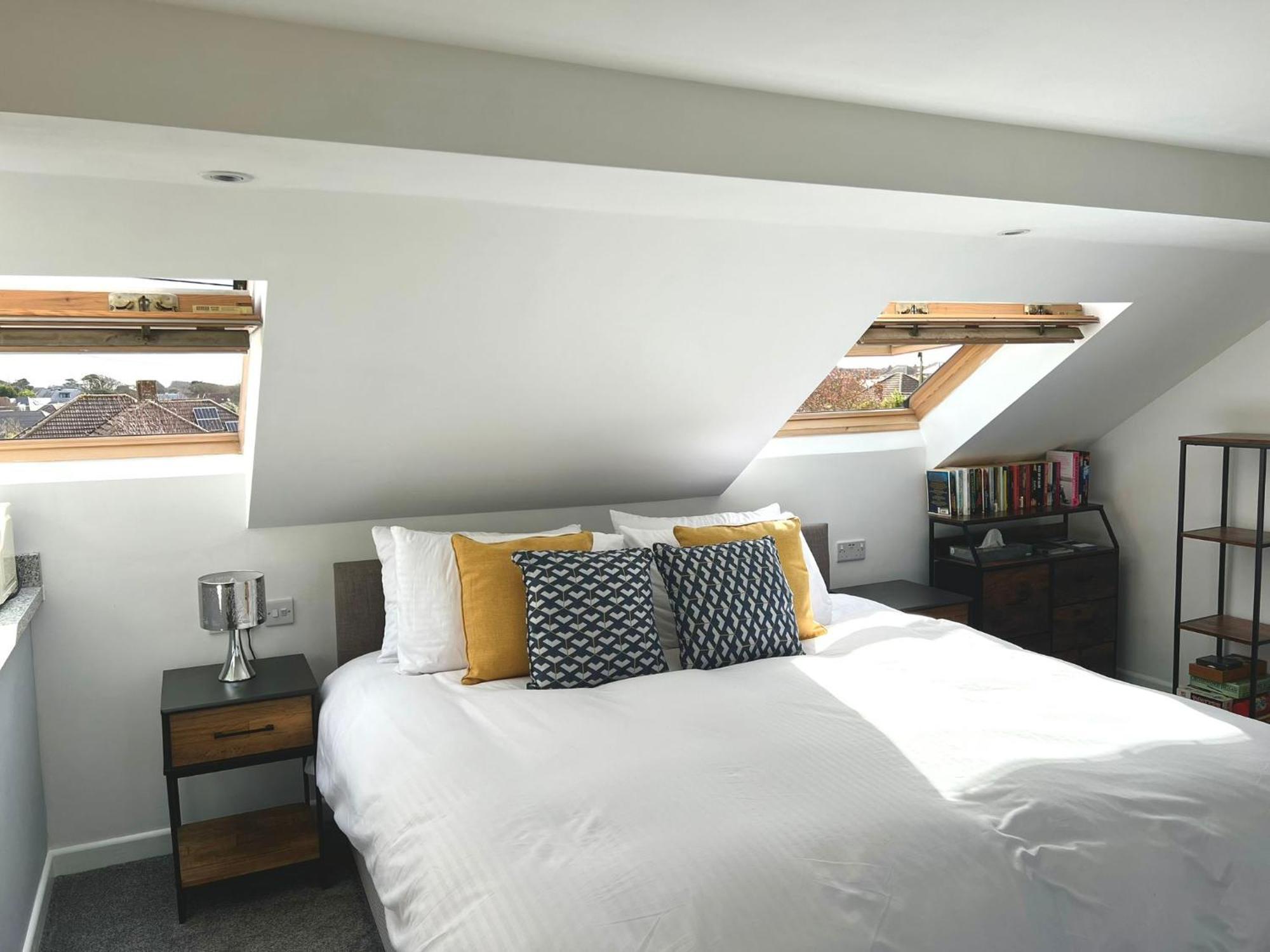 Seascape - Stylish Modern Apartment Barton-on-Sea Exterior foto